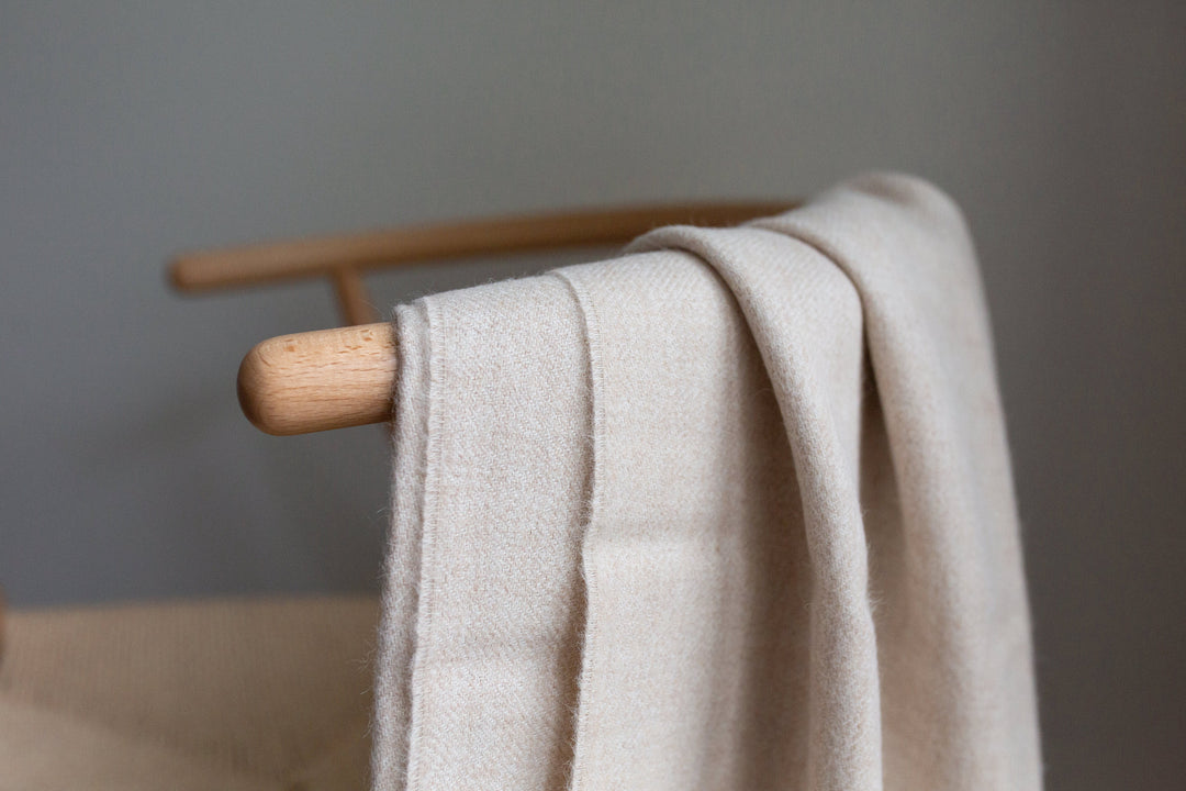 ENCANTO Alpaca Throw | Alabaster