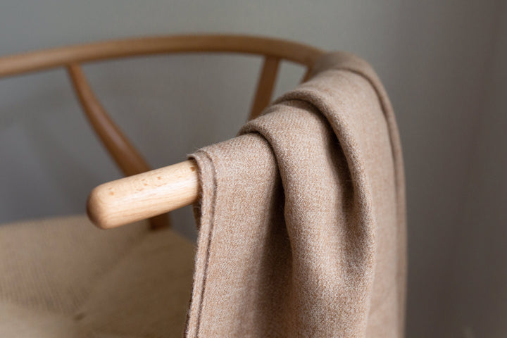 ENCANTO Alpaca Throw | Sandy Beige