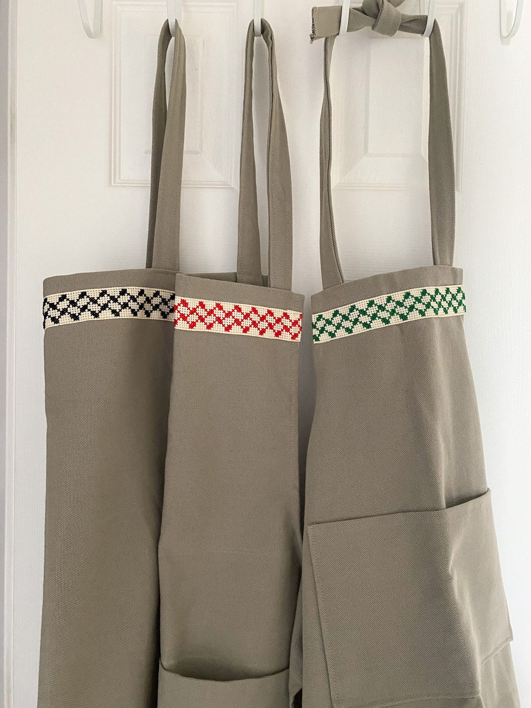 Women's Full-Length KUFFIYEH Apron